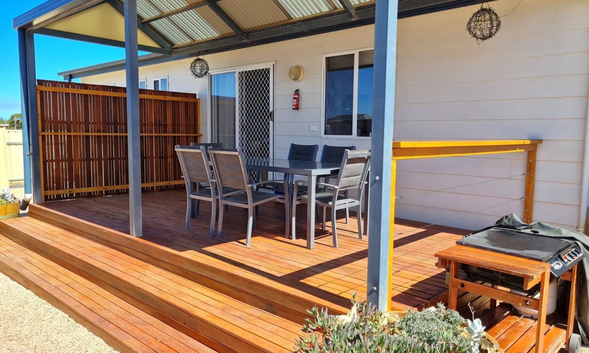 Moonta Bay Hotel | Te Taha Moana - By The Beach, Moonta Bay