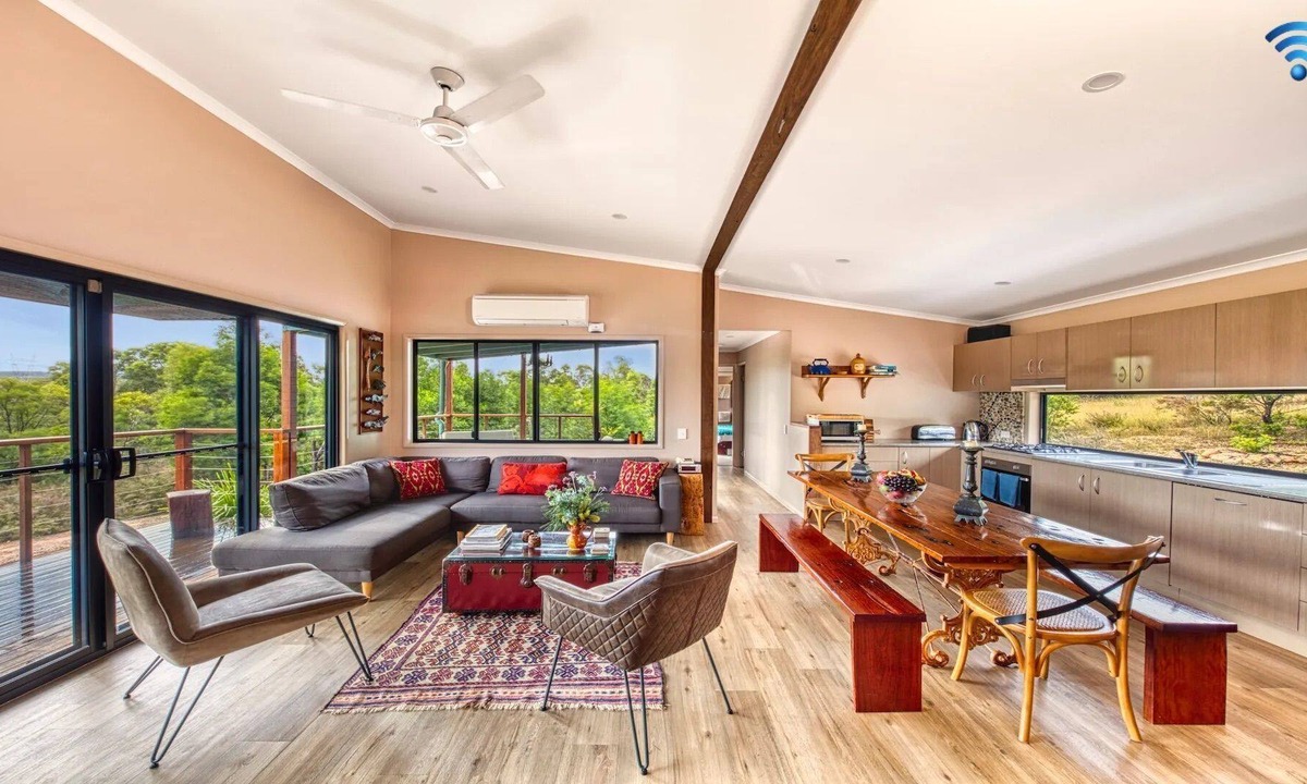 Brayton House | Tea Tree Hollow – inspired bush and eco holidaying