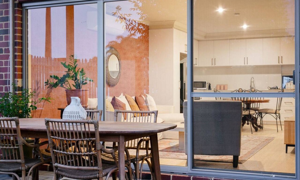 Bassendean Apartment | Terra de Sol|Mediterranean Retreat near Swan Valley