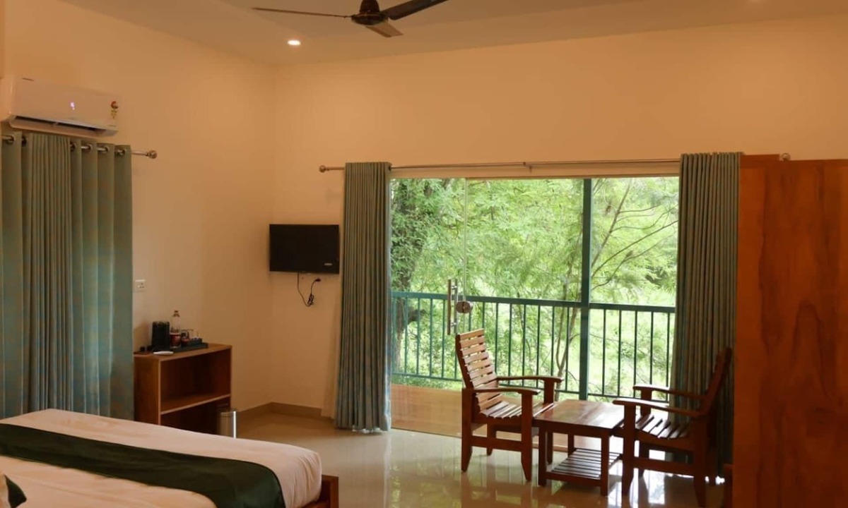 Sulthan Bathery Hotel | Thanal Hotel And Resorts