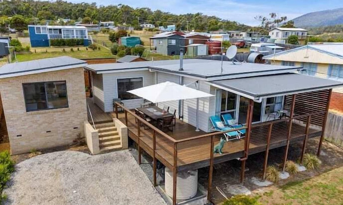 Alonnah House | 'The Alonnah' Beach House - Main House Only