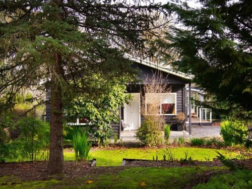 Hepburn Springs House | The Apple Tree