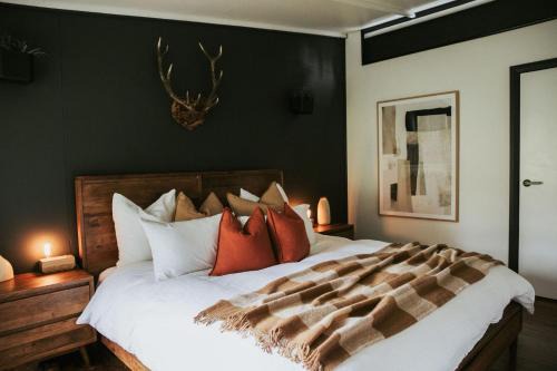 Woodlands House | The Artemis Cottage