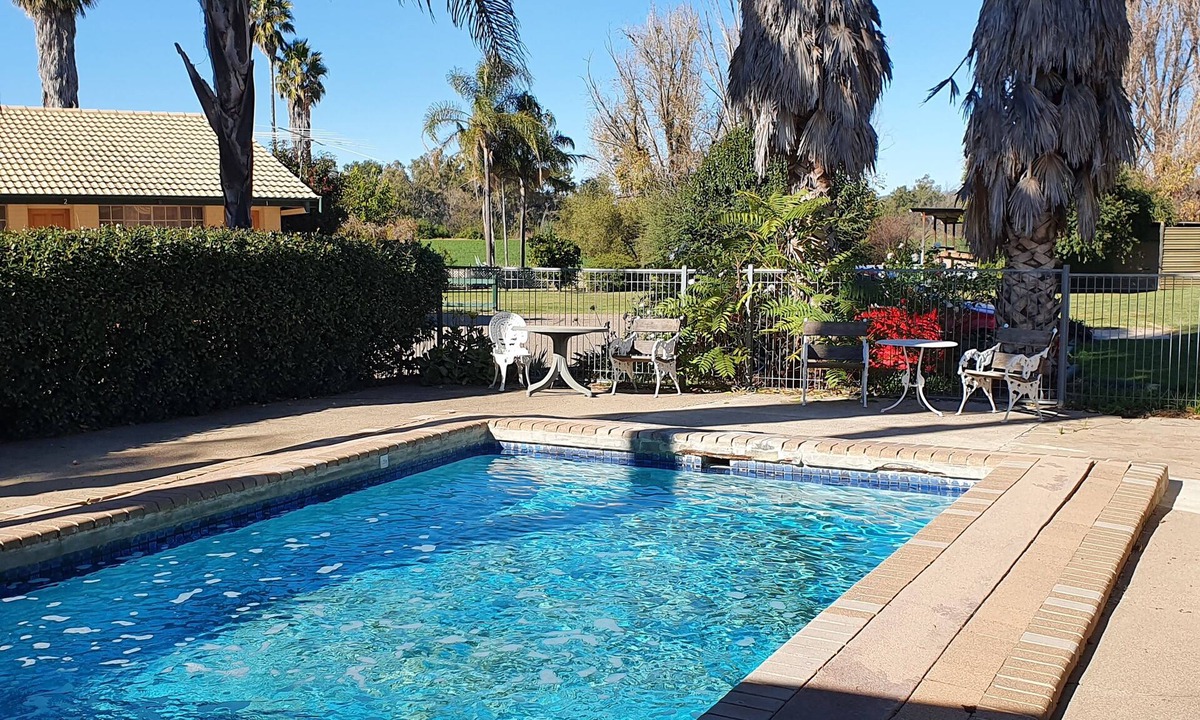 Nemingha Hotel | The Aston Motel - Tamworth