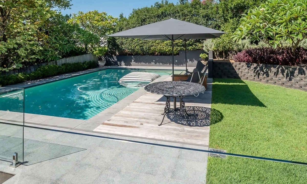 Bardon House | The Backyard Oasis Bardon Pool, Games Room