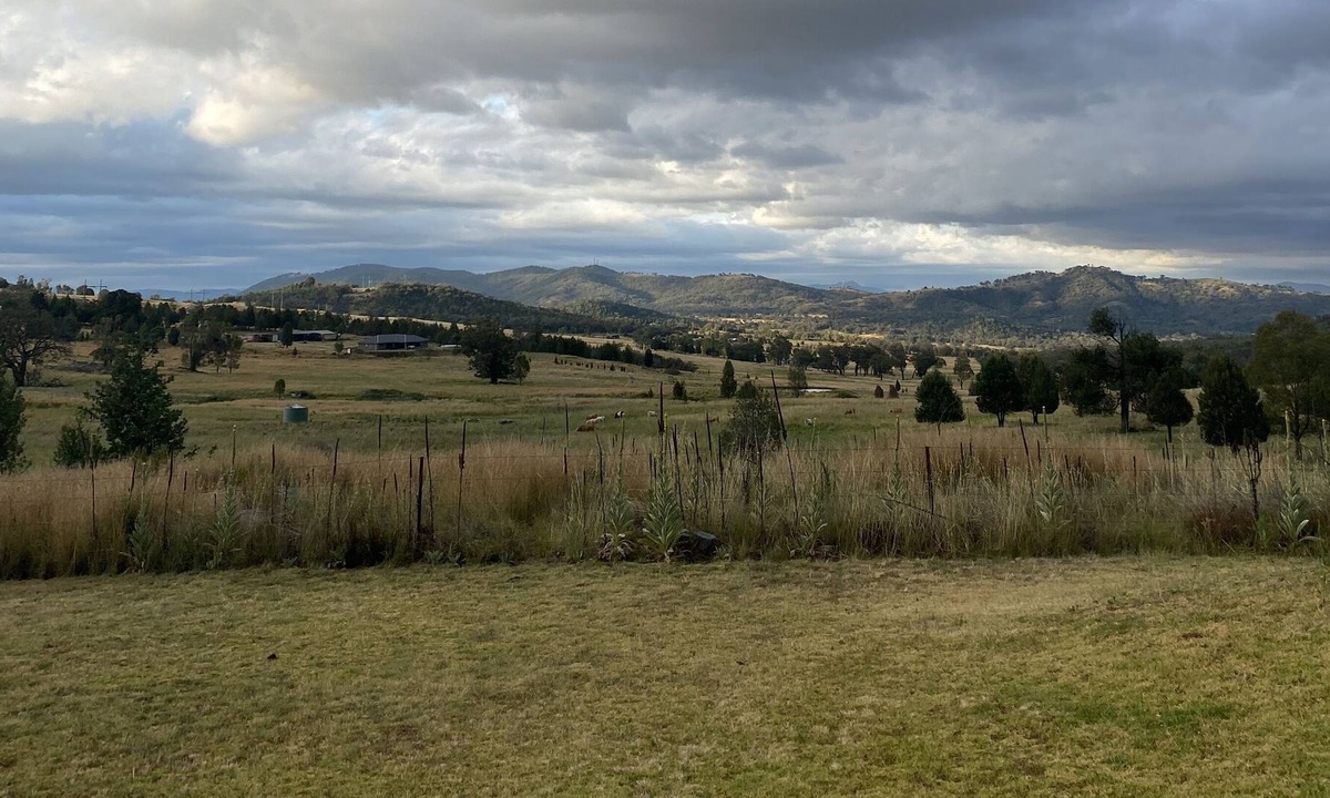 Kootingal House | The Barn in peaceful surroundings