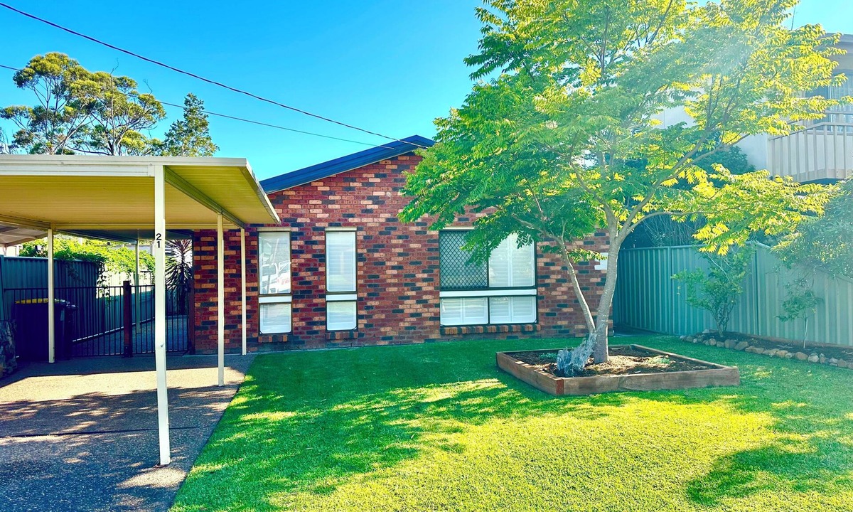 Callala Bay House | The Bay Hideaway - Walk to beach - Firepit - Pet Friendly!