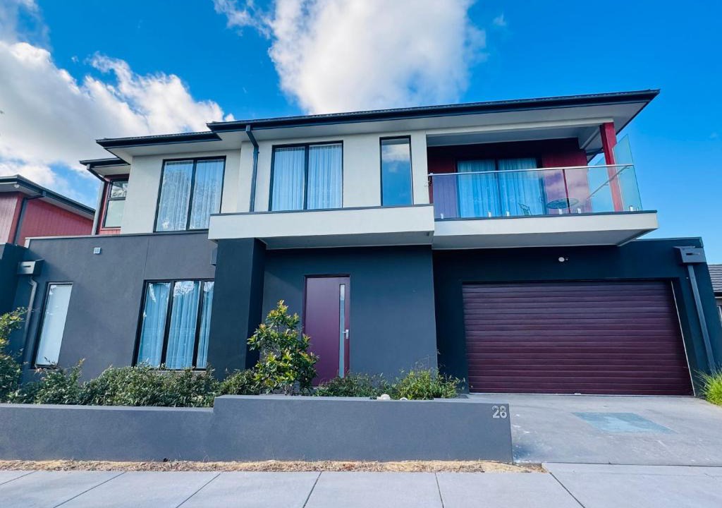 Mentone Villa | ‘The bayside’ Beautifully brand new house