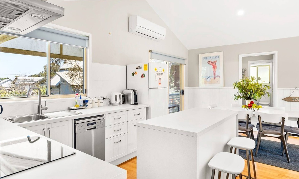 Smiths Beach House | The Beach Boxes