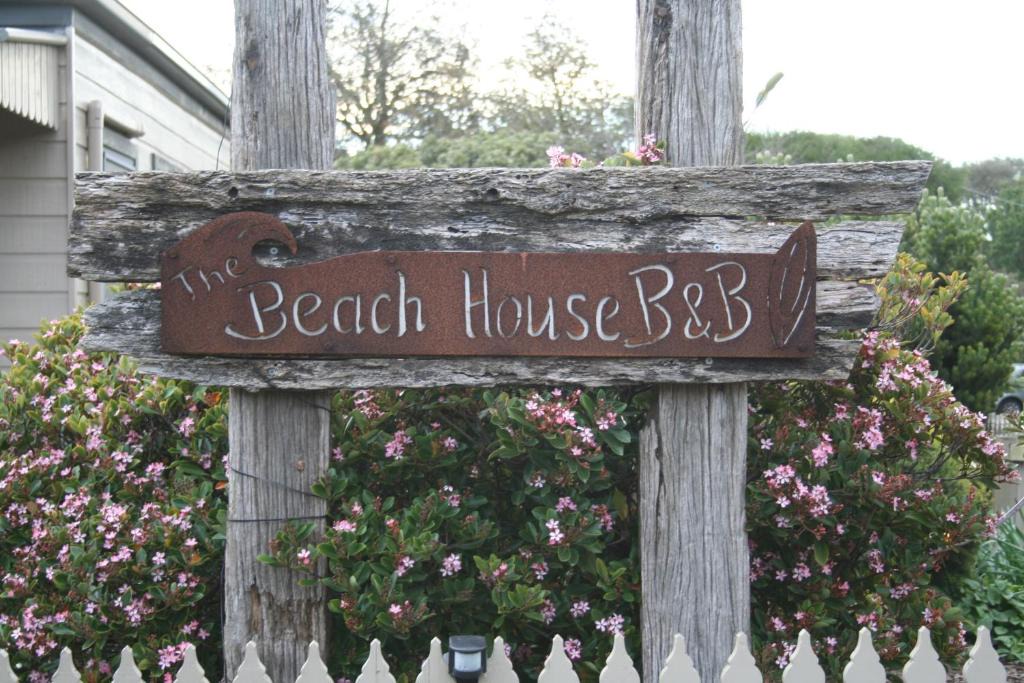 Sandy Point Bed & Breakfast | The Beach House "B&B"