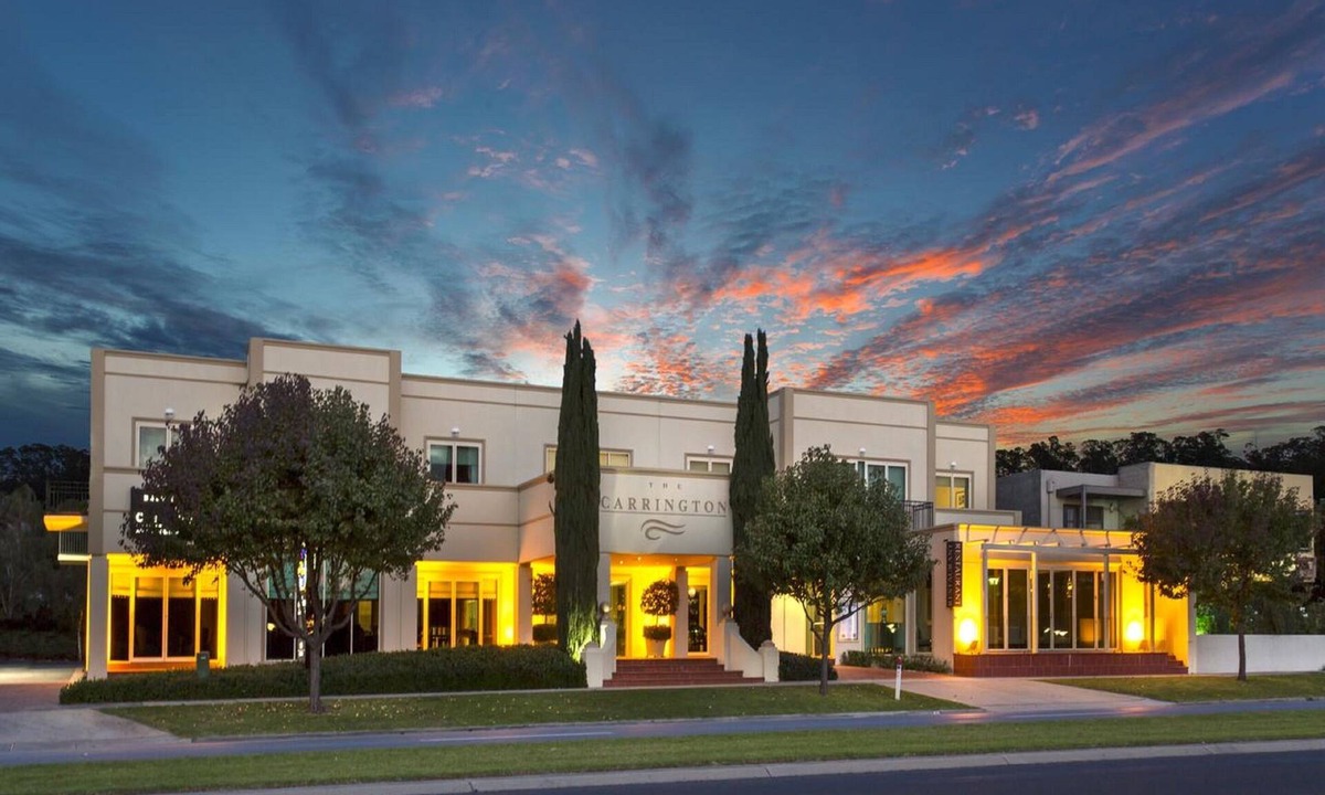 Shepparton South Hotel | The Carrington Hotel Shepparton