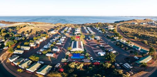 Point Samson Hotel | The Cove Holiday Village