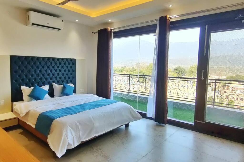Rishikesh Apartment | The Crown:The Pinnacle of Luxury