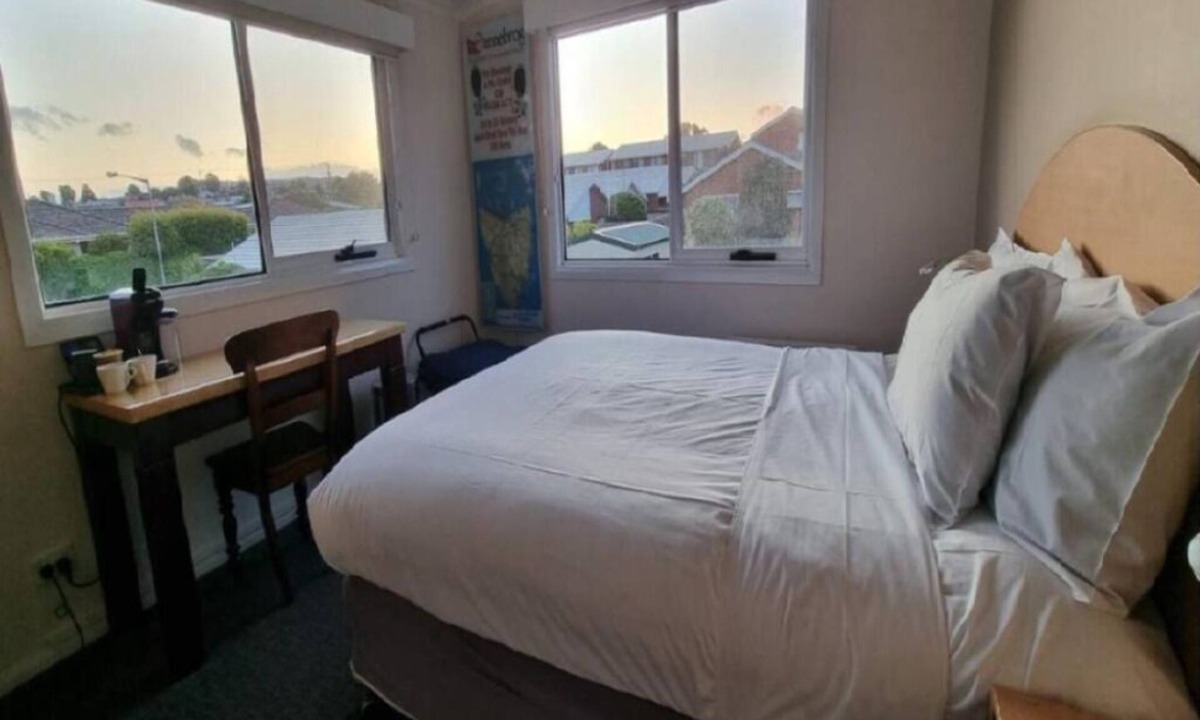 Devonport Cabin | The Dannebrog Lodge Room 9