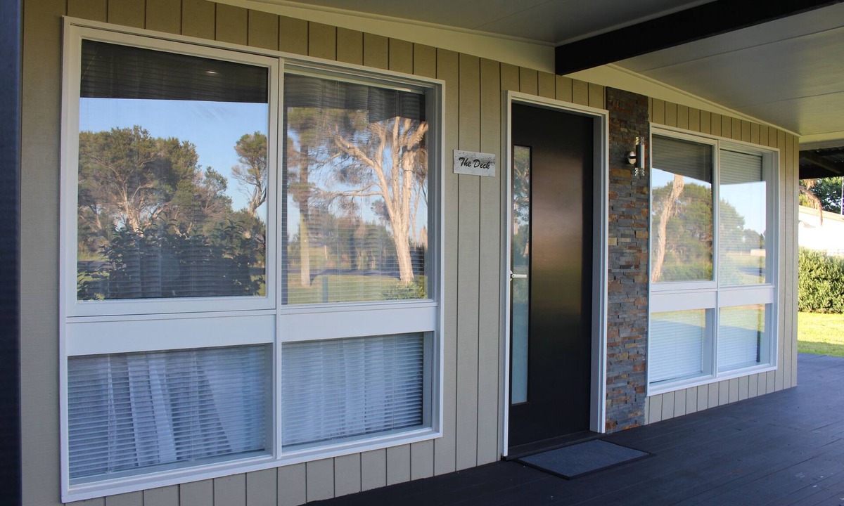 Coronet Bay House | The Deck - Coronet Bay Save by staying two nights or more