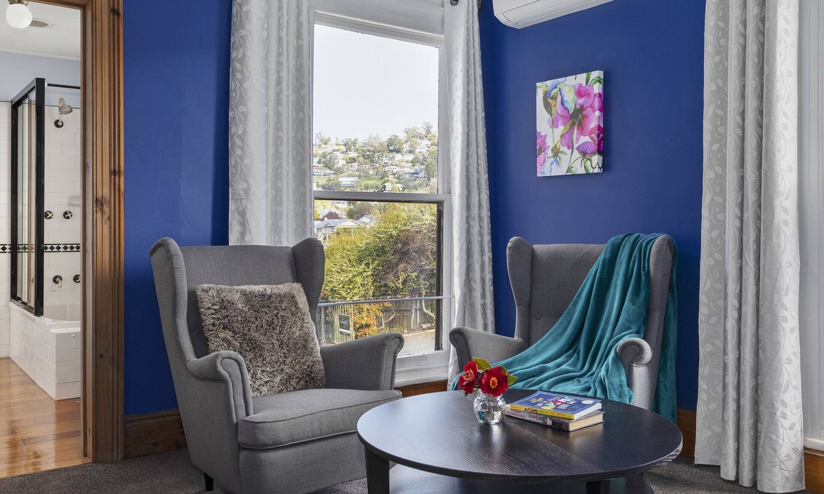 West Launceston Bed & Breakfast | The Dragonfly Inn