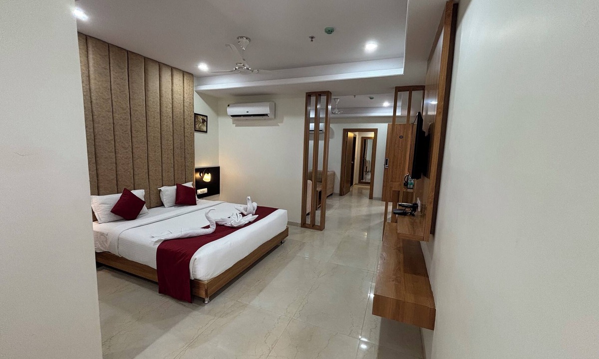 Chittorgarh Hotel | The Elegance Resort