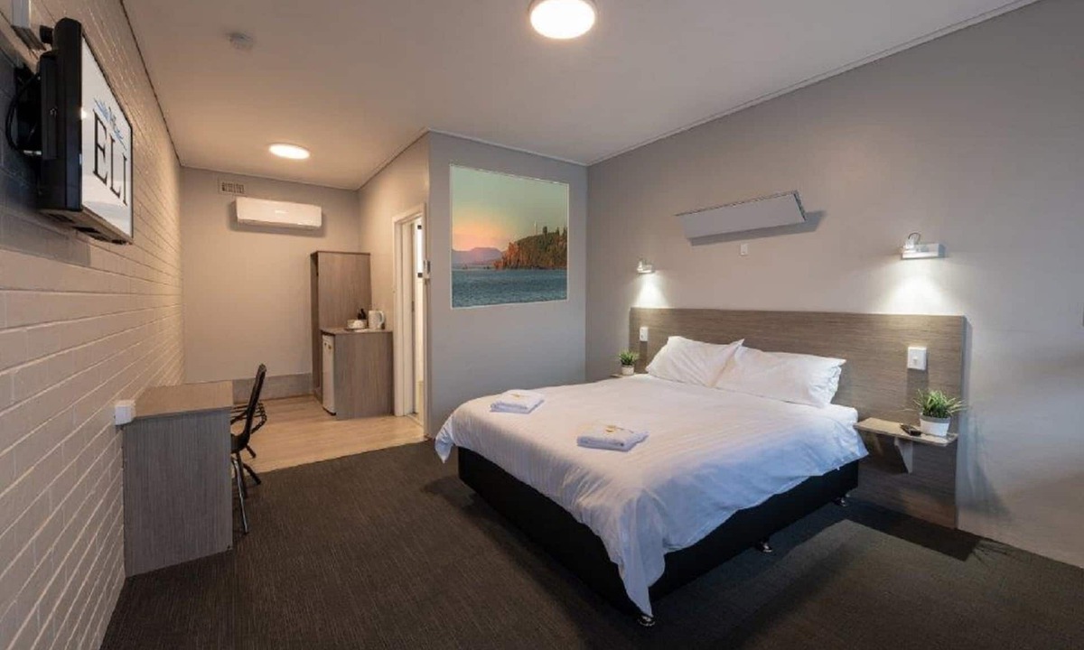 Devonport Hotel | The Elimatta Hotel