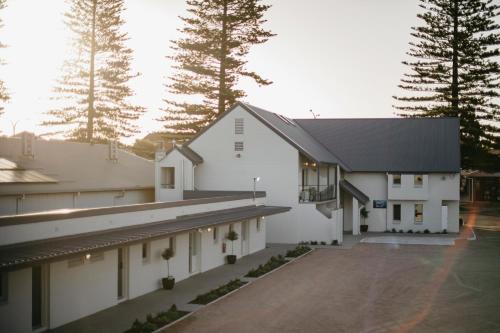 Esperance Hotel | The Esperance Accommodation