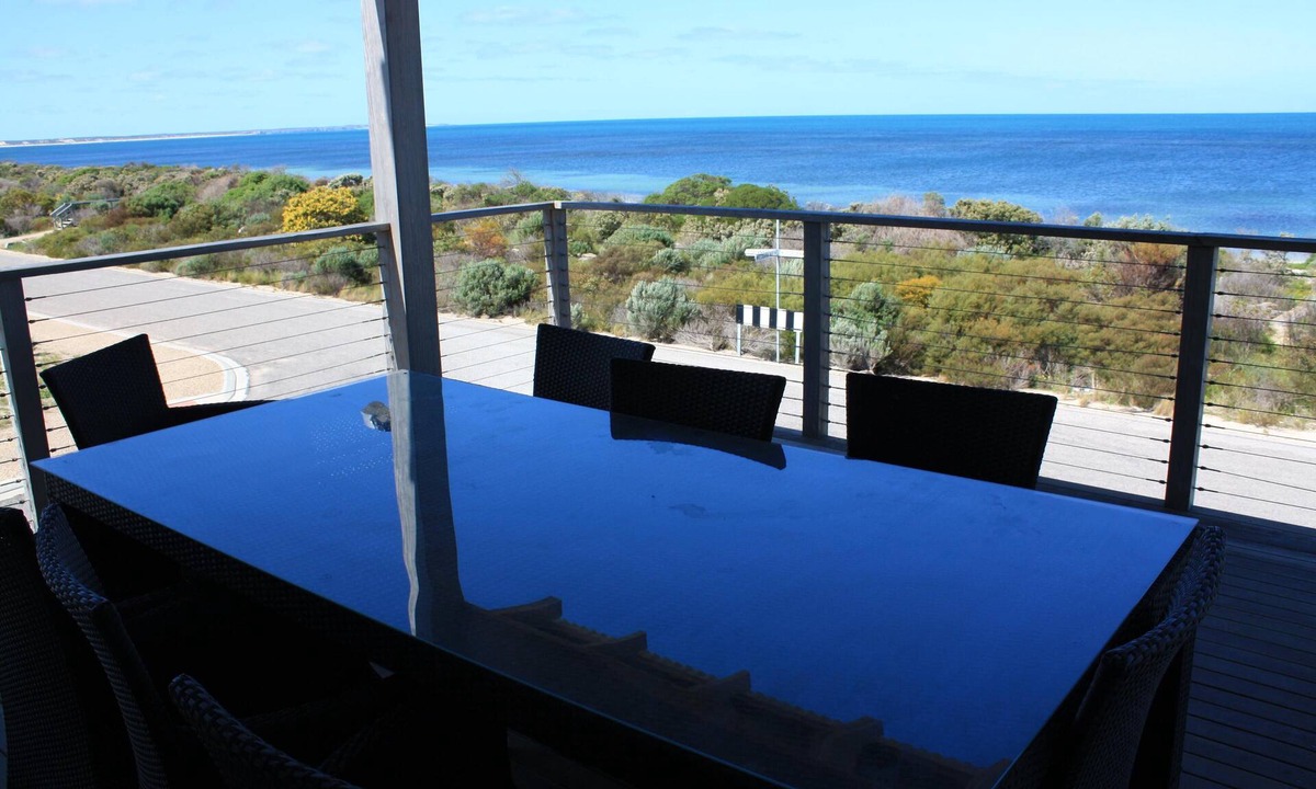 Marion Bay House | The Esplanade - Large Modern holiday home with spectacular sea Views