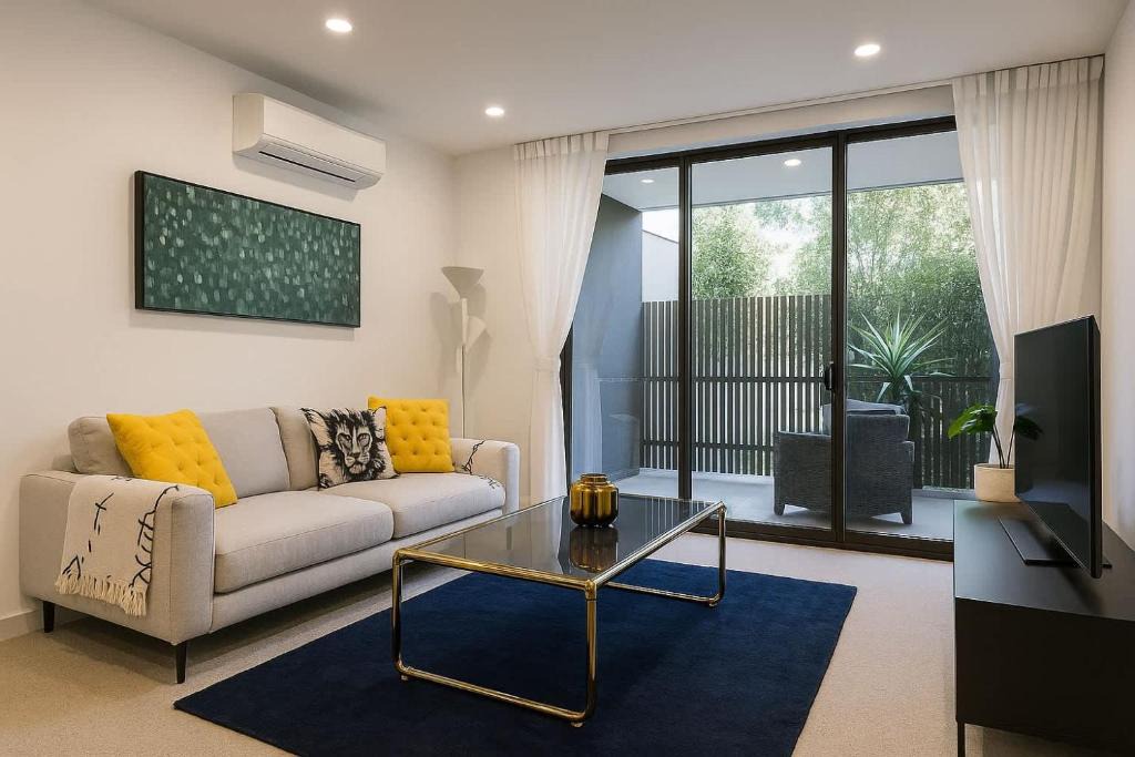 Caulfield North Apartment | The Executive Garden Residence