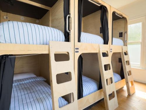 Launceston CBD Hostel | The Fenway