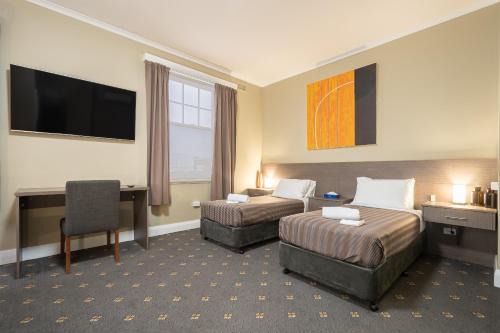 Devonport Hotel | The Formby Hotel