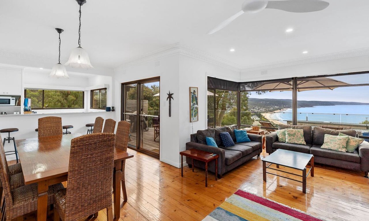 Lorne House | The George
