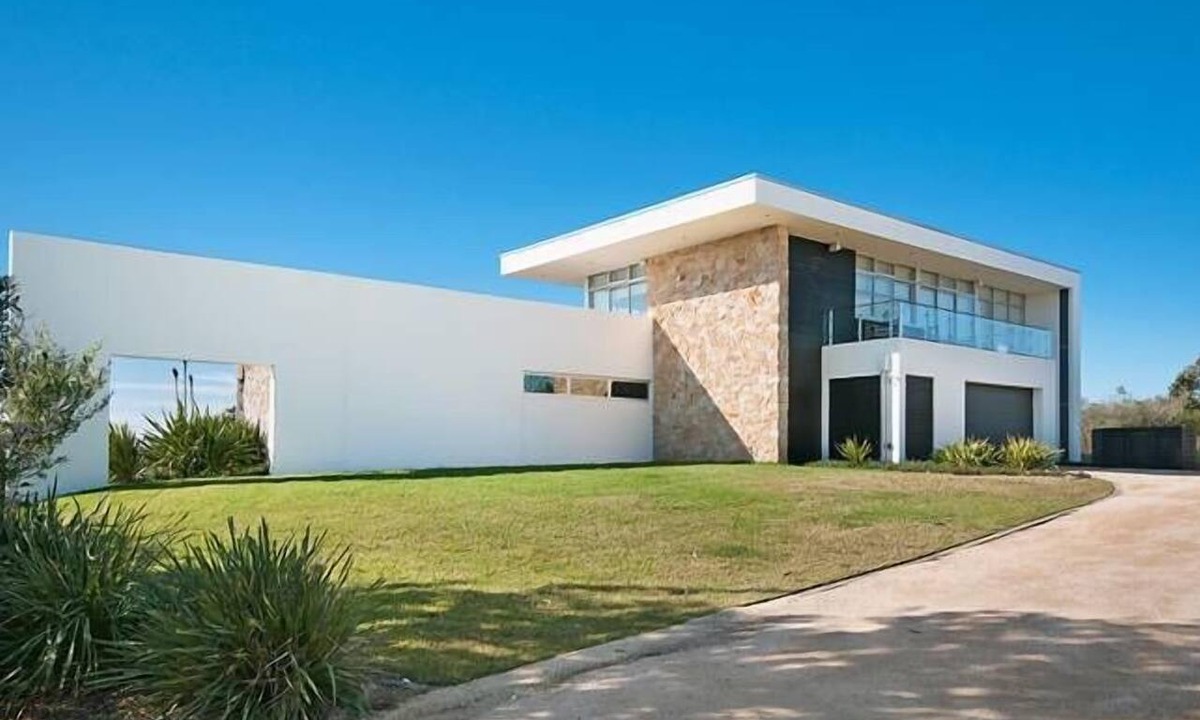 Macmasters Beach House | The Glasshouse- exclusive private retreat