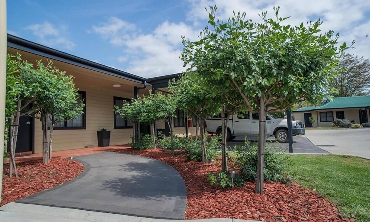 Denman Hotel | The Grapevine Motel