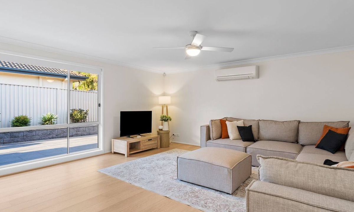Hamlyn Terrace House | The Hamlyn Terrace Hideaway - Hannah's Summer home