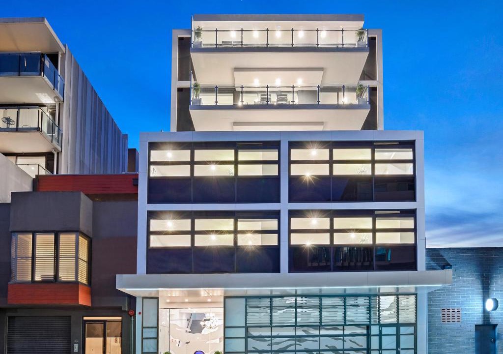 Port Melbourne Apartment | The Hamptons Apartments - Port Melbourne