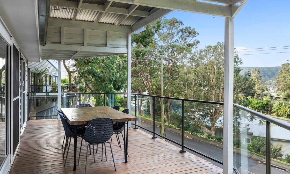 Hardys Bay House | The Hervey Bay Hideout Coastal Escape