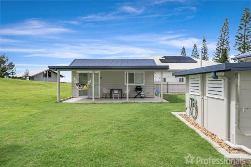 Emu Park Apartment | The Hideaway