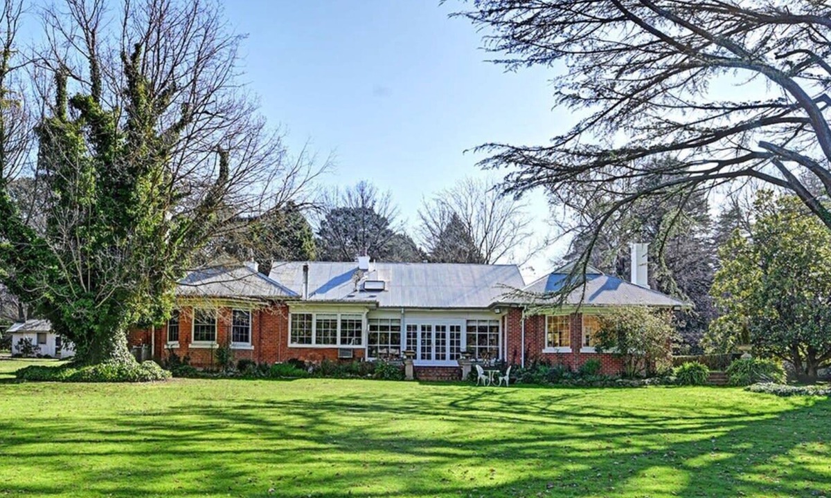 Emu Swamp House | The Homestead - Mayfield Vineyard Orange