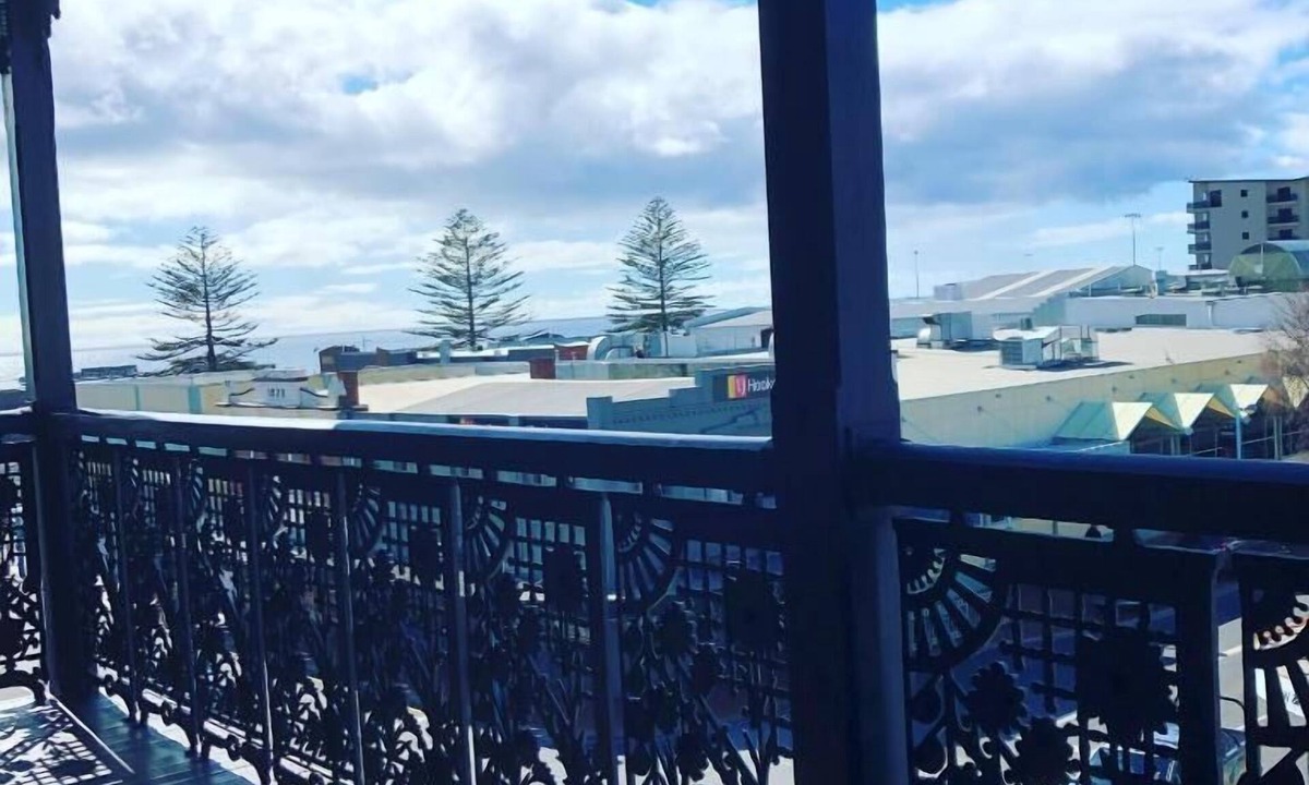 Burnie Hotel | The Ikon Hotel