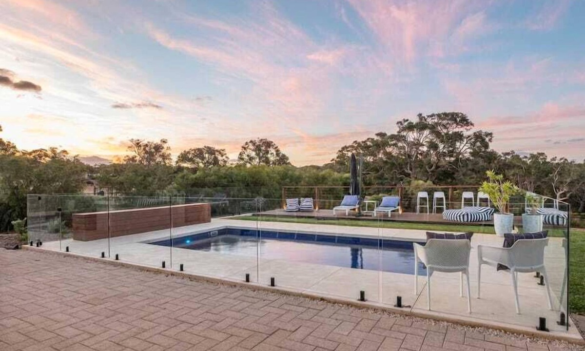 Quindalup House | The Loop - poolside luxury