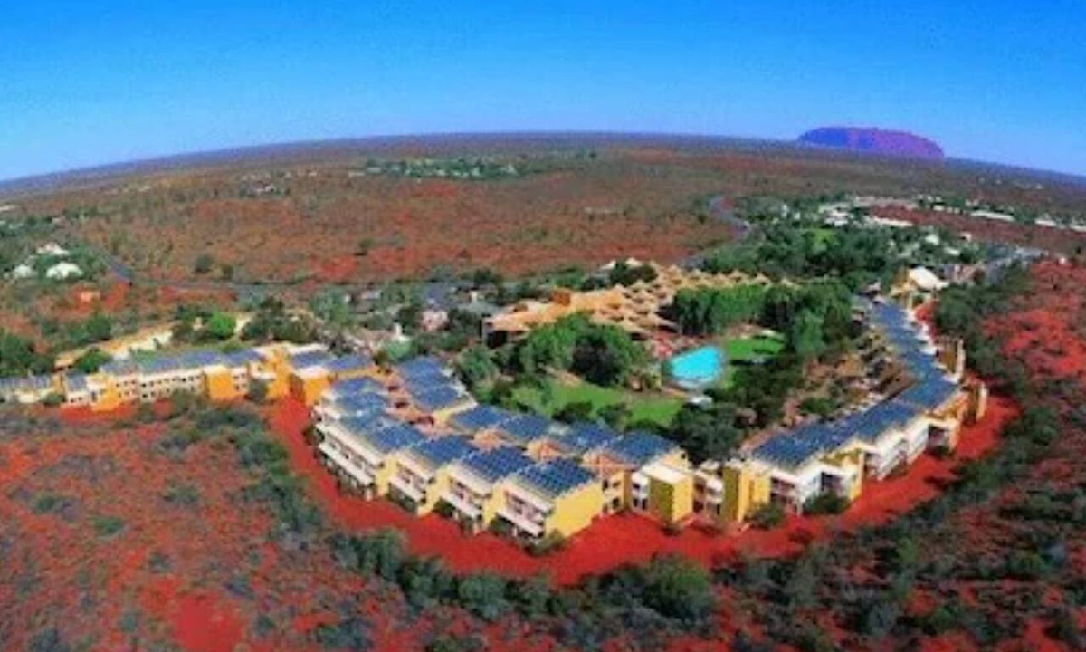 Yulara Hotel | The Lost Camel