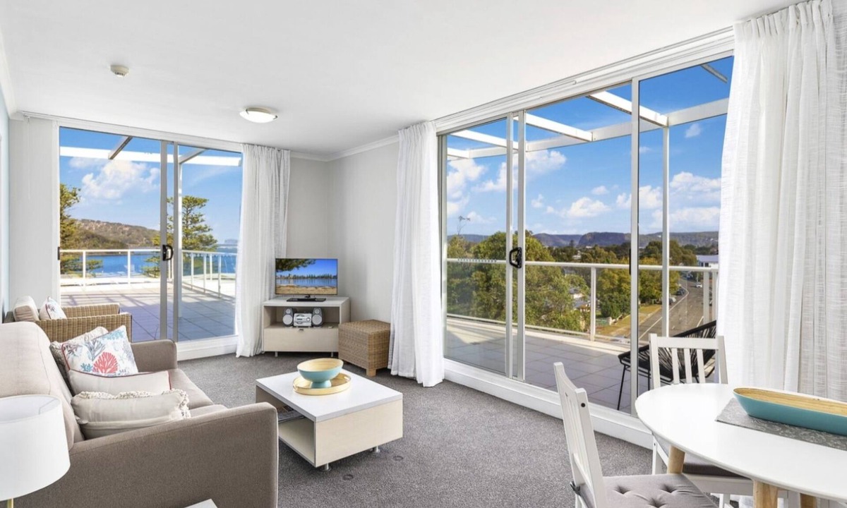 Ettalong Beach House | THE MINI PENTHOUSE - ETTALONG BEACH RESORT