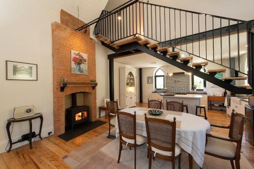Balhannah House | The Old School Historic Stay for 2 Adelaide Hills