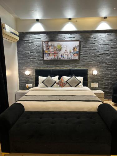 Gomti Nagar Hotel | The Origin Suites DLF MY PAD