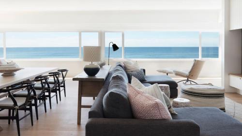 Palm Beach House | The Palms