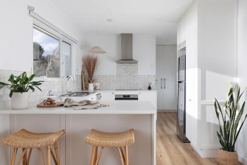 Strahan House | The Red Door Strahan