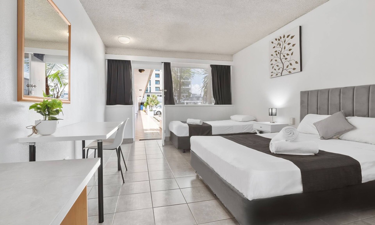 Townsville Hotel | The Robert Towns