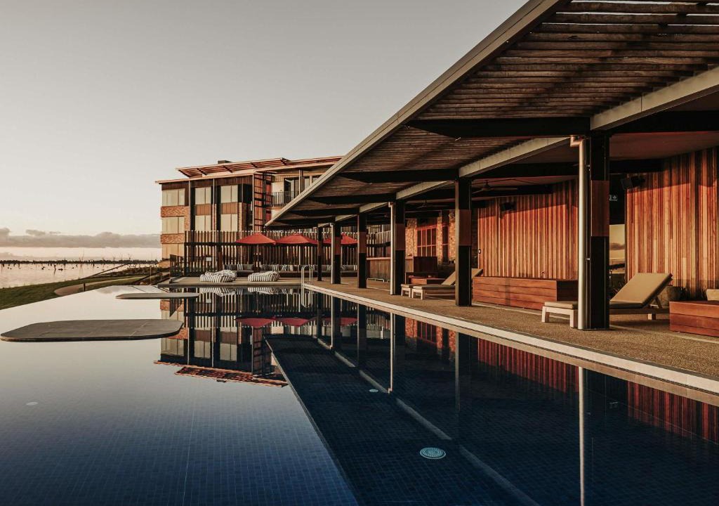 Yarrawonga Hotel | The Sebel Yarrawonga Silverwoods
