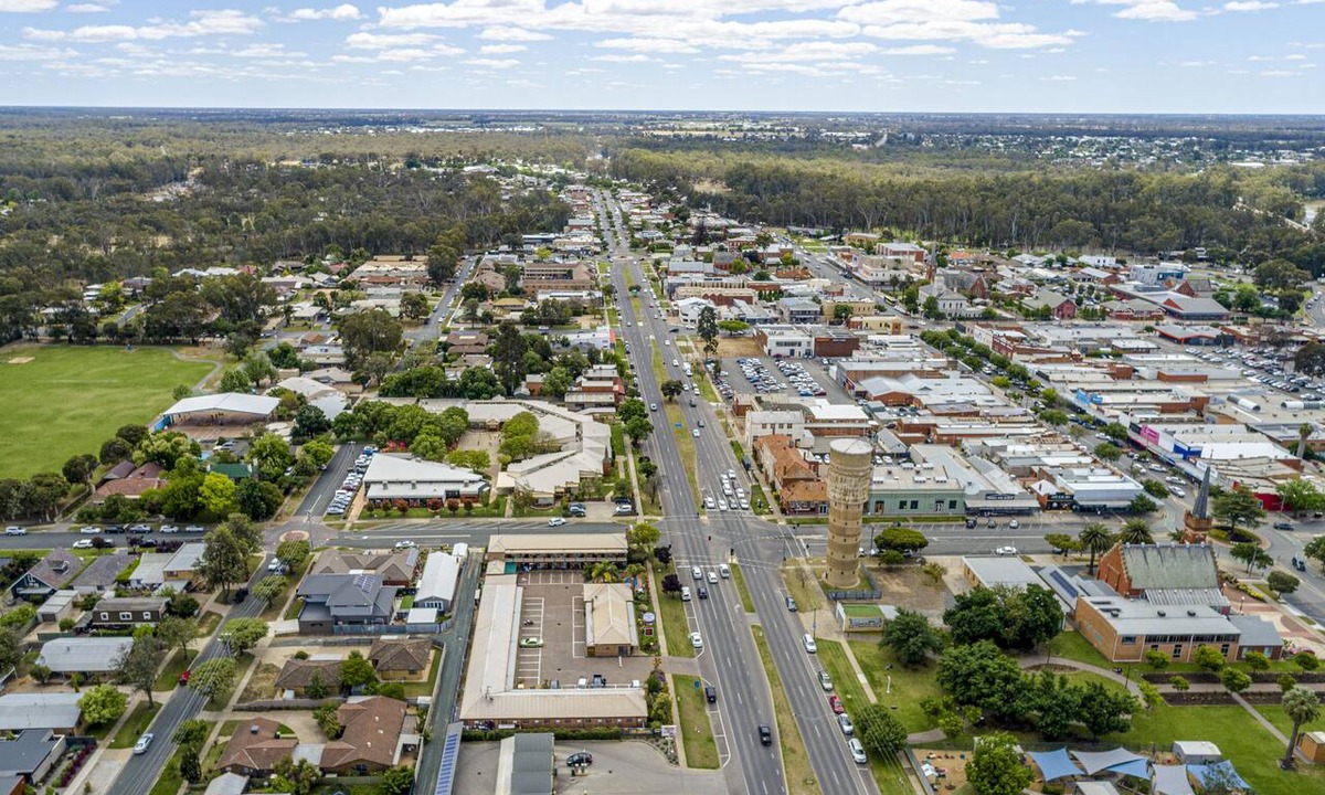 Echuca Hotel | The Settlement Historic Hotel