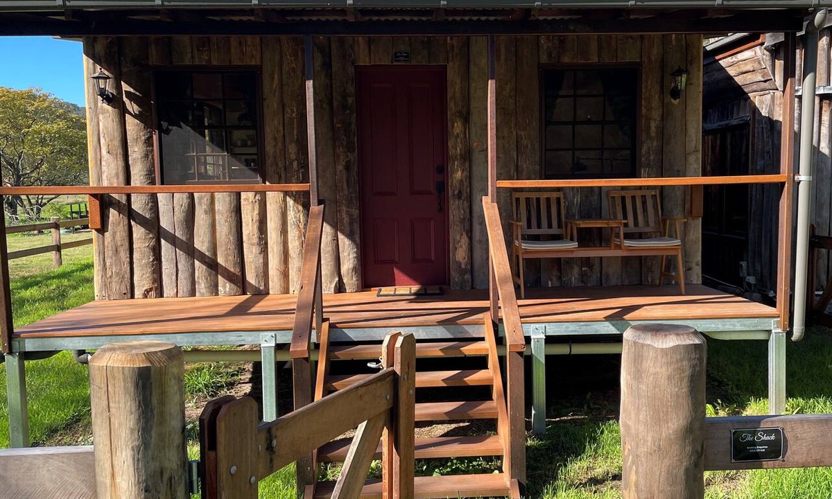 St. Albans Cabin | The Shack | Charming Heritage Cabin in St Albans is a Home Away From Home
