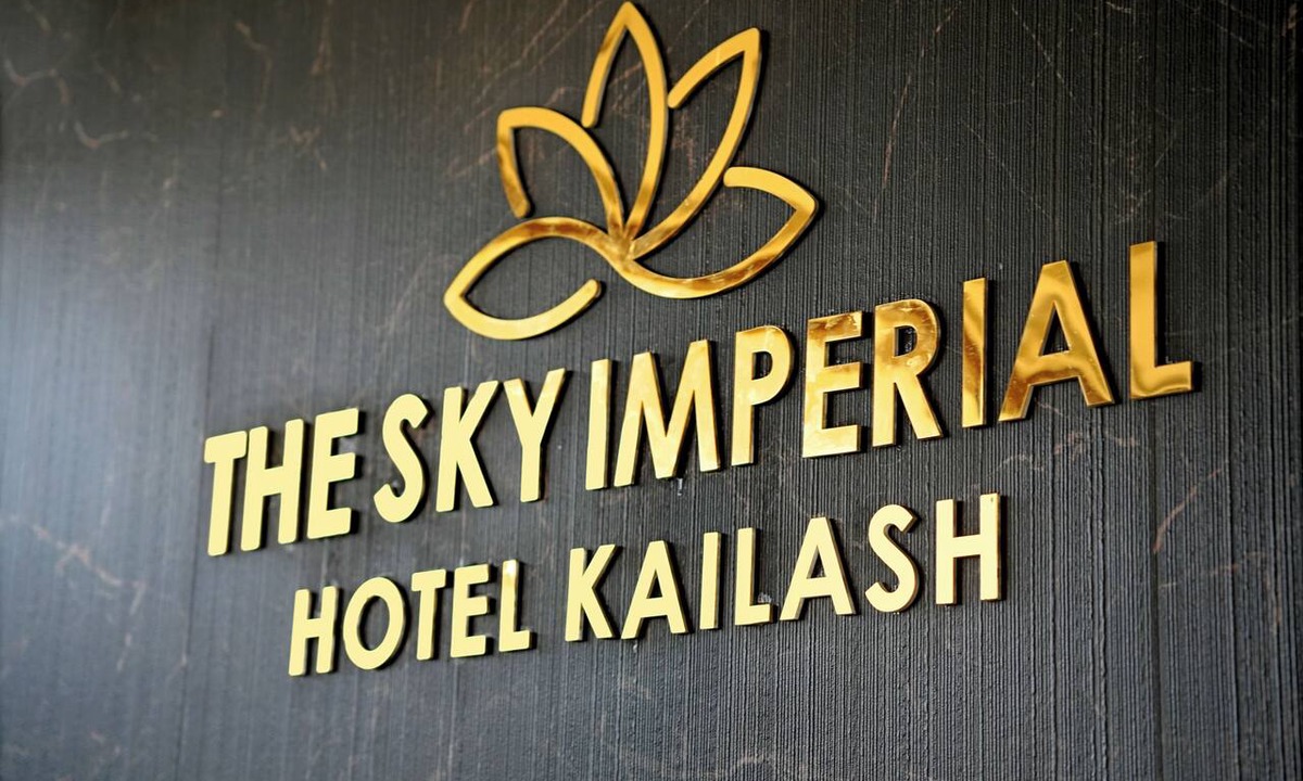 Jamnagar Hotel | The Sky Imperial Hotel Kailash