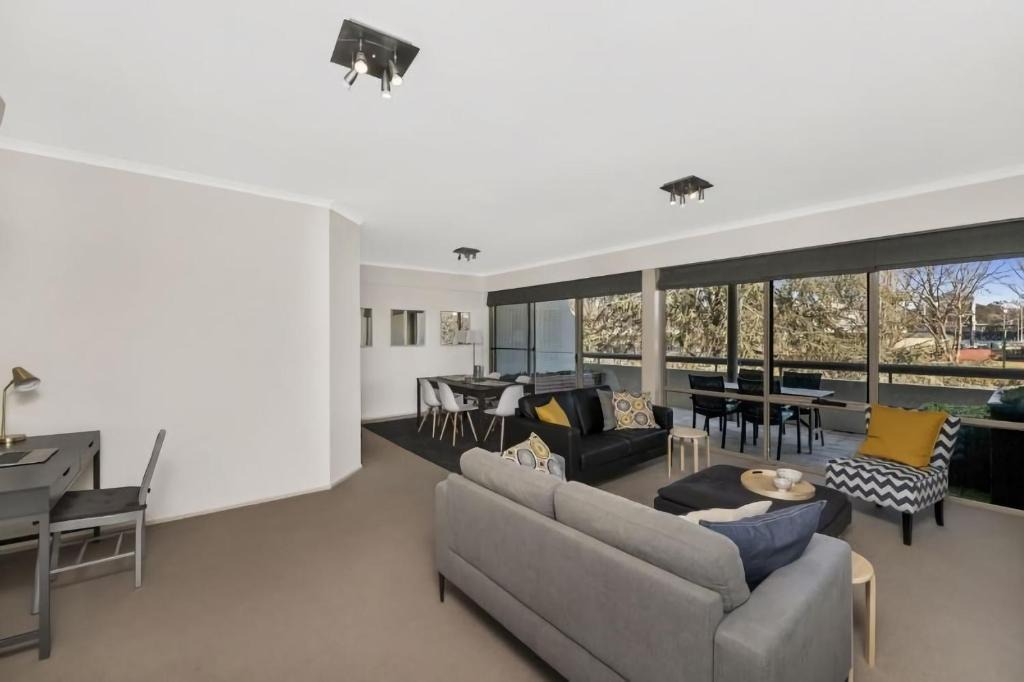 Manuka Apartment | The Summit E2 Kingston ACT
