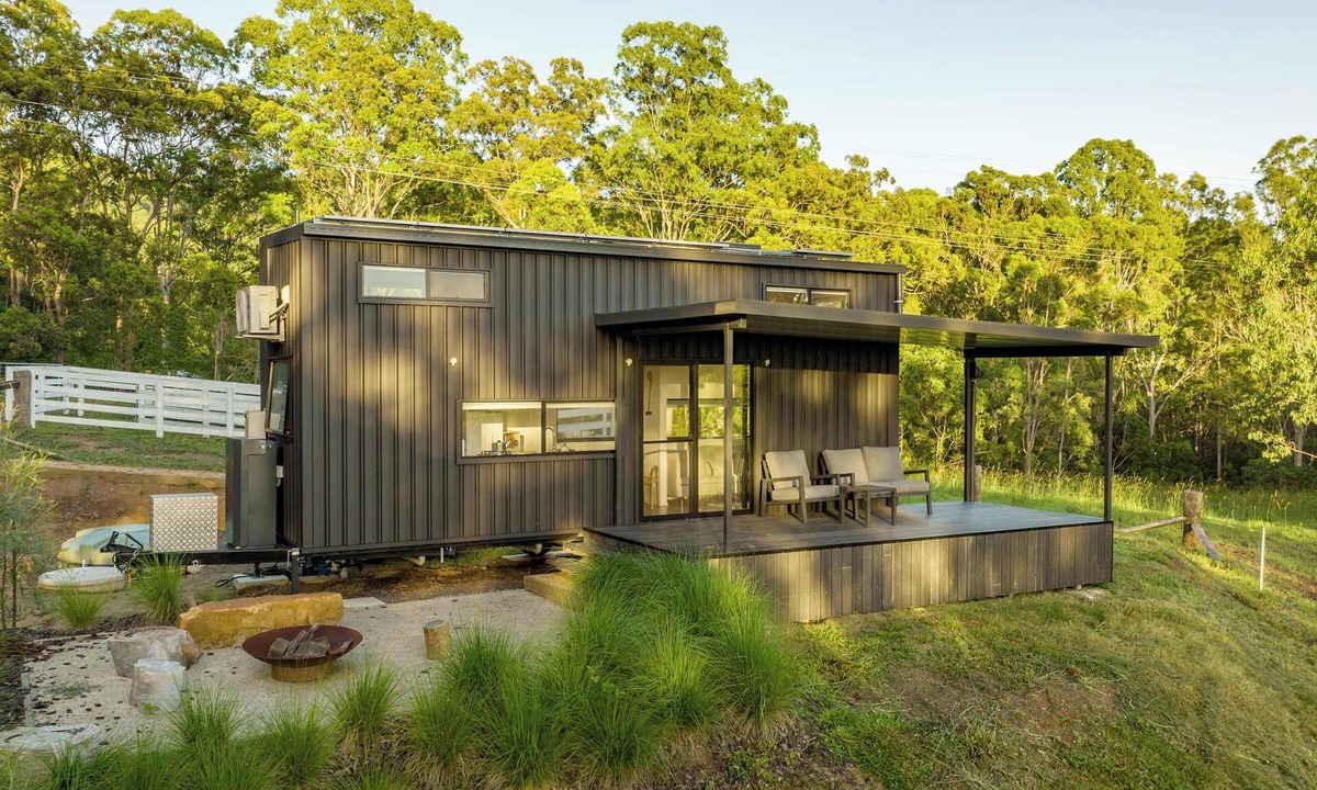 Montville Cabin | The Tiny Home on Razorback Ridge